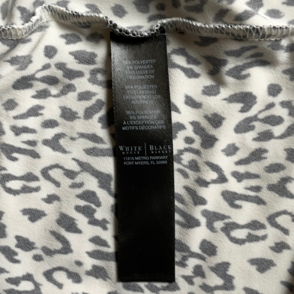 White House Black Market Sleeveless Blouse - Picture 7 of 7